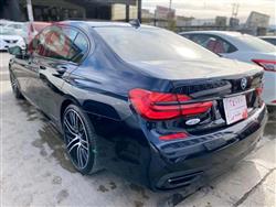 بي ام دبليو الفئة 7